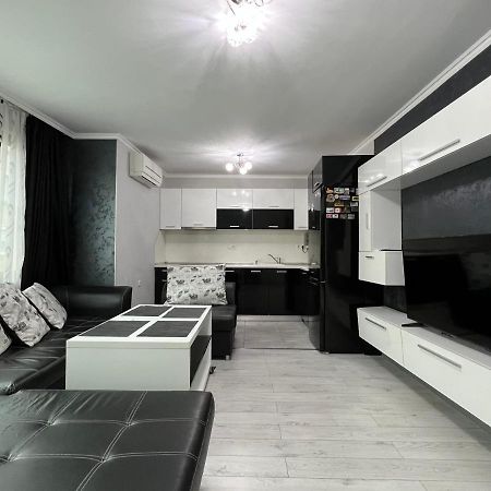Tea Apartments Pomorie Exterior photo